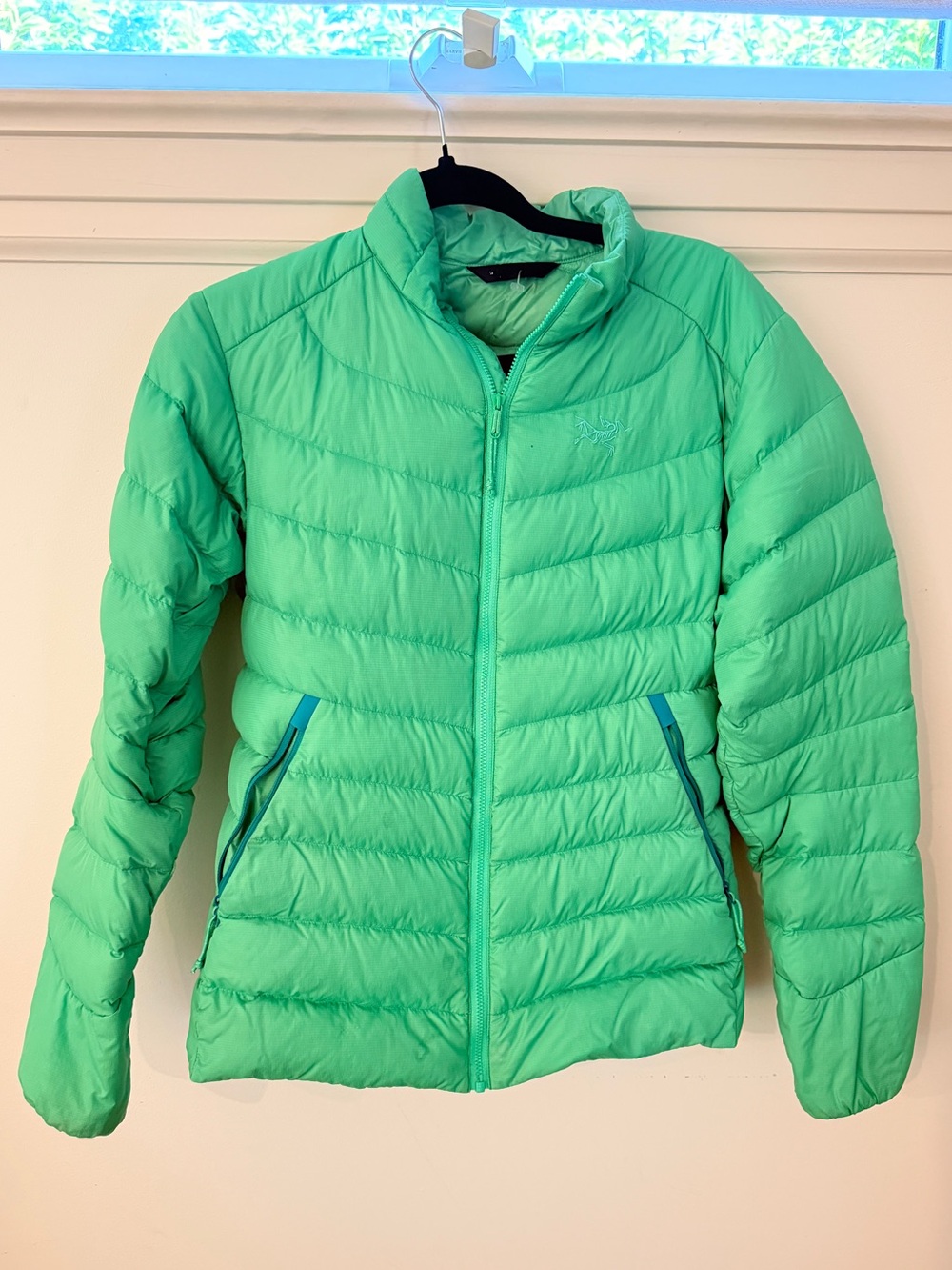 Arc'teryx Women's Lightweight Puffer Jacket in Bright Green